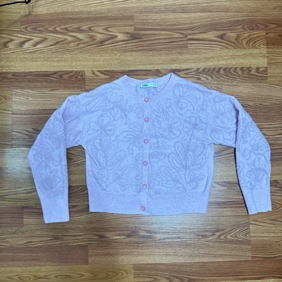 Zara Sweaters - Zara Light Pink Floral Cardigan
